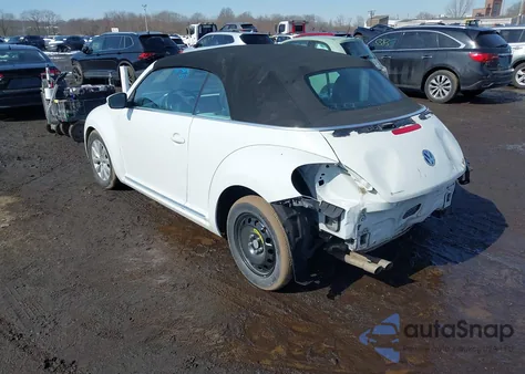 2018 Volkswagen Beetle 2.0T Coast/2.0T S/2.0T Se z USA, uszkodzony, nr VIN 3VW5DAAT9JM512098